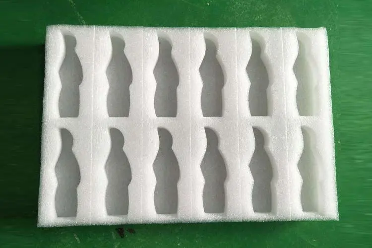 EVA珍珠棉切割機(jī) EVA珍珠棉切割機(jī)